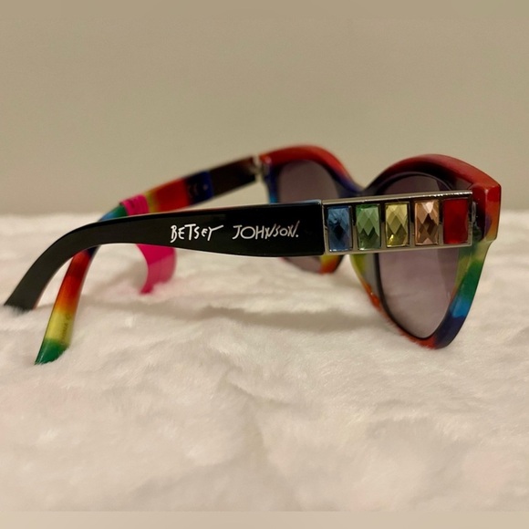 Betsey Johnson Accessories - Betsey Johnson “Jewels” Gem Rainbow Sunglasses NWT’s
